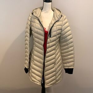 Preston & York Cream Hooded Puffer Jacket